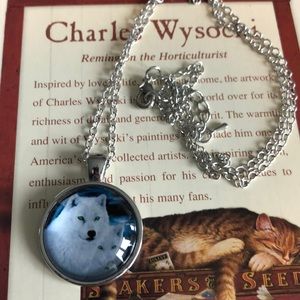 🌸NEW pair of white wolves necklace🌸